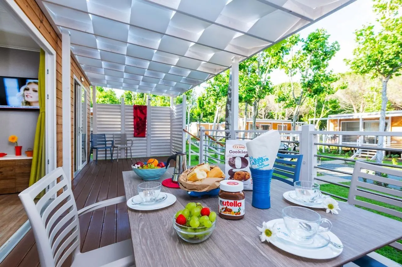 Camping Village Baia Azzurra كاستيغليون ديلا بيسكايا 3*,