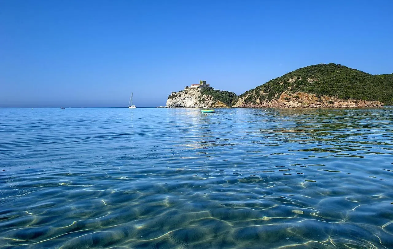 *** Kemping Camping Village Baia Azzurra Castiglione della Pescaia Włochy