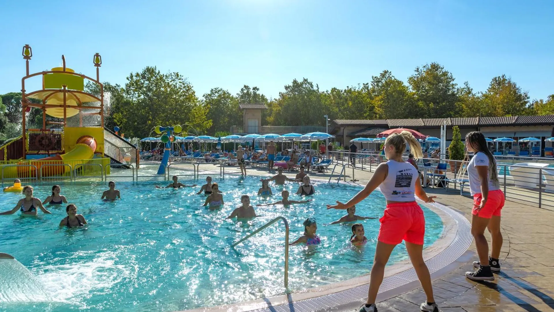 Camping Village Baia Azzurra Кастильоне-делла-Пеская