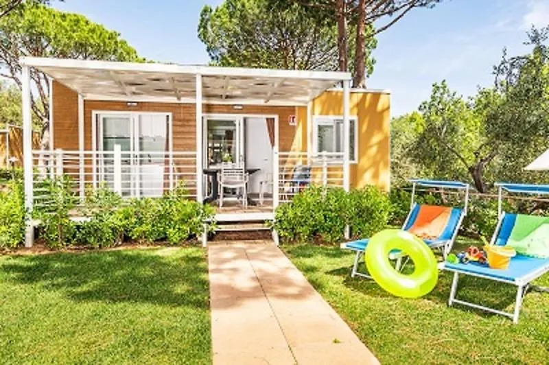 Camping Village Baia Azzurra Кастильоне-делла-Пеская