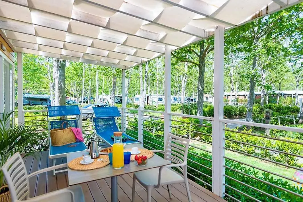 Camping Village Baia Azzurra Кастильоне-делла-Пеская